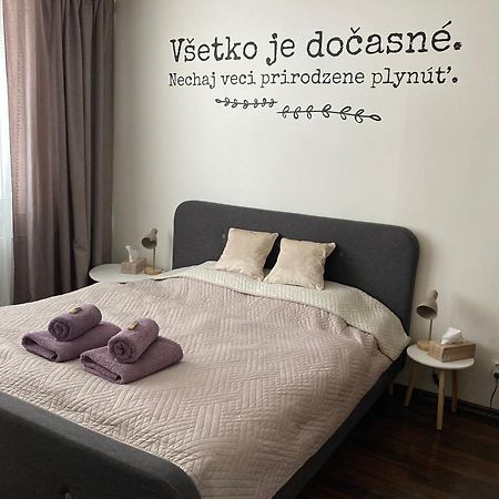 Apartman Zemplin Michalovce Exteriör bild