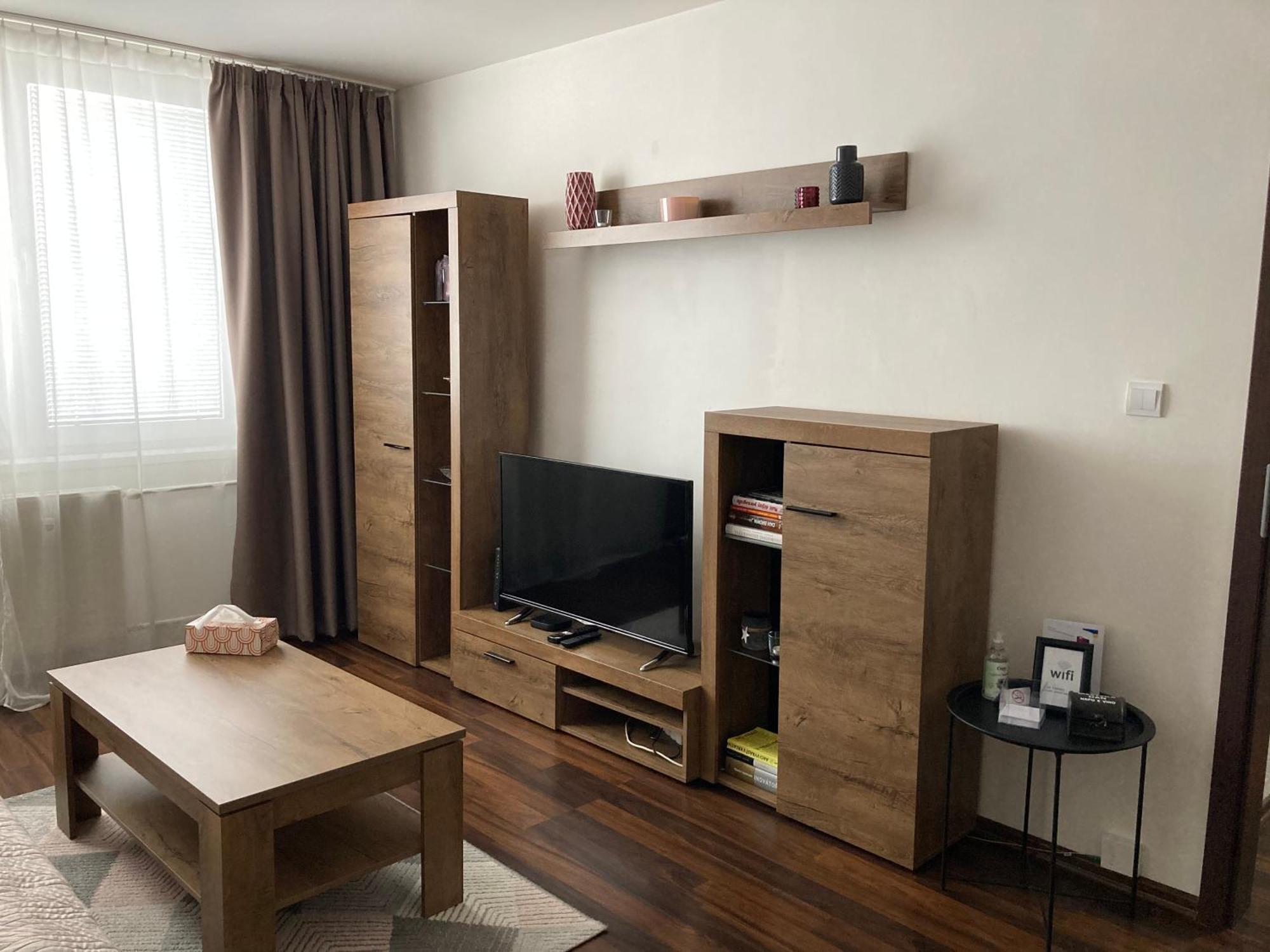 Apartman Zemplin Michalovce Exteriör bild